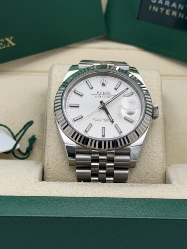 Rolex Datejust 41mm 126334, silver baton dial, jubilee bracelet, 2025