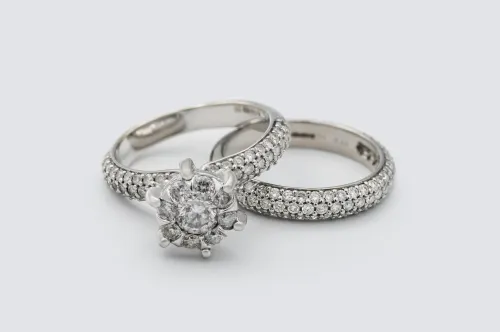 9ct White Gold Diamond Engagement Ring & Wedding Band Set 2.00ct