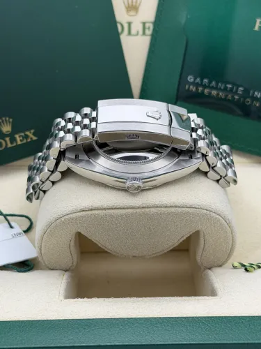 Rolex Datejust 4mm 126334 mint green dial, fluted, jubilee, 2026 unworn