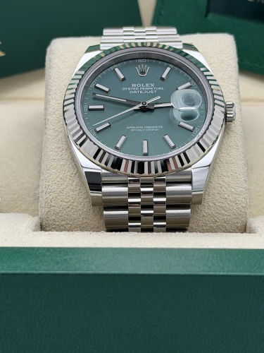 Rolex Datejust 4mm 126334 mint green dial, fluted, jubilee, 2026 unworn
