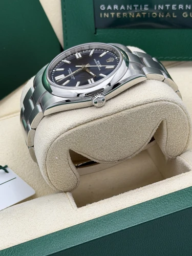 Rolex Oyster Perpetual 41mm 124300 blue dial, oyster bracelet, 2023 unworn
