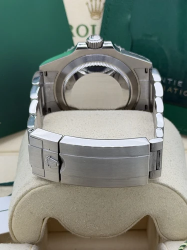 Rolex Submariner date 41mm, 126610LV Starbucks, Mk 1 green bezel, oyster bracelet,2021