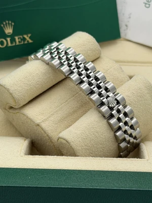 Rolex Datejust 26mm 179174, silver jubilee dial, fluted bezel, jubilee, 2006