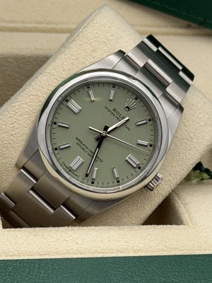 Rolex Oyster Perpetual 36mm pistachio green dial 126000 2025