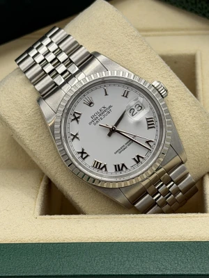 Rolex Datejust 36 16220 white roman, engine turned bezel, oyster bracelet, 2004