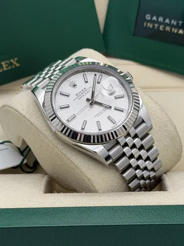 Rolex Datejust 41mm 126334, silver baton dial, jubilee bracelet, 2025