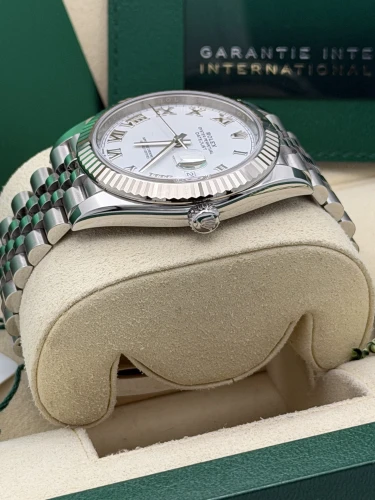 Rolex Datejust 41mm 126334 white roman dial, fluted, jubilee bracelet, 2024 unworn