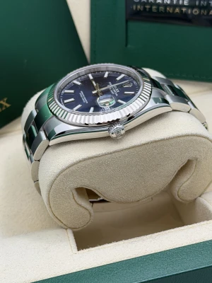 Rolex Datejust 41mm 126334 blue baton dial, fluted, oyster bracelet, 2022 unworn