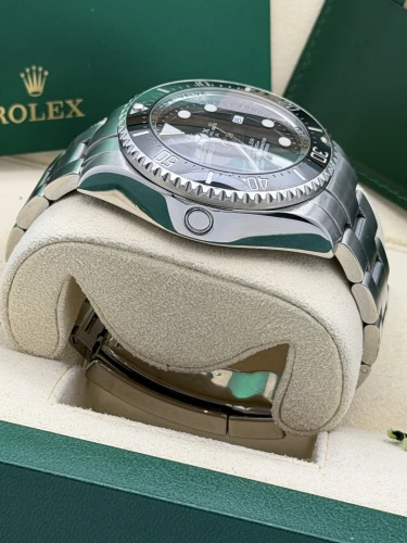 Rolex Sea-Dweller Deep Sea 44mm, 116660, black dial, 2010