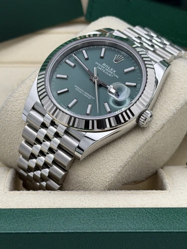 Rolex Datejust 4mm 126334 mint green dial, fluted, jubilee, 2026 unworn