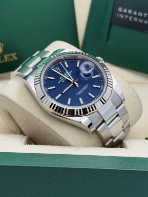 Rolex Datejust 41mm 126334 blue baton dial, fluted, oyster bracelet, 2022 unworn